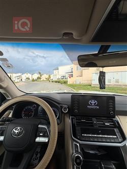 تويوتا لاندكروزر